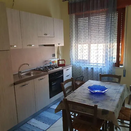 Апартаменты Case Vacanze Mare Monte Sant'agata Сант'Агата-ди-Милите